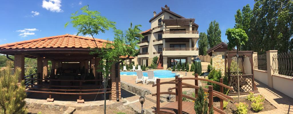 Villa Albizia Oděsa Exteriér fotografie