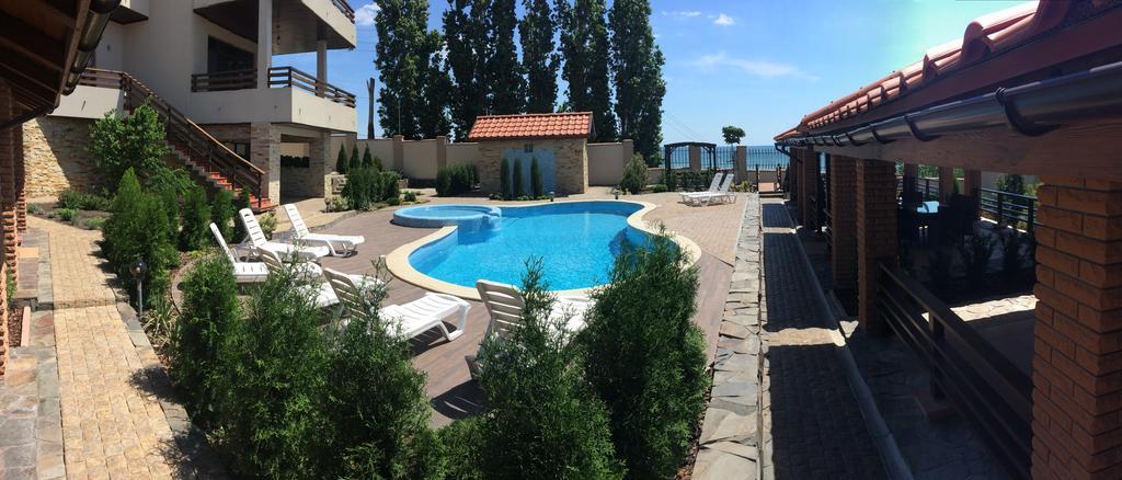 Villa Albizia Oděsa Exteriér fotografie