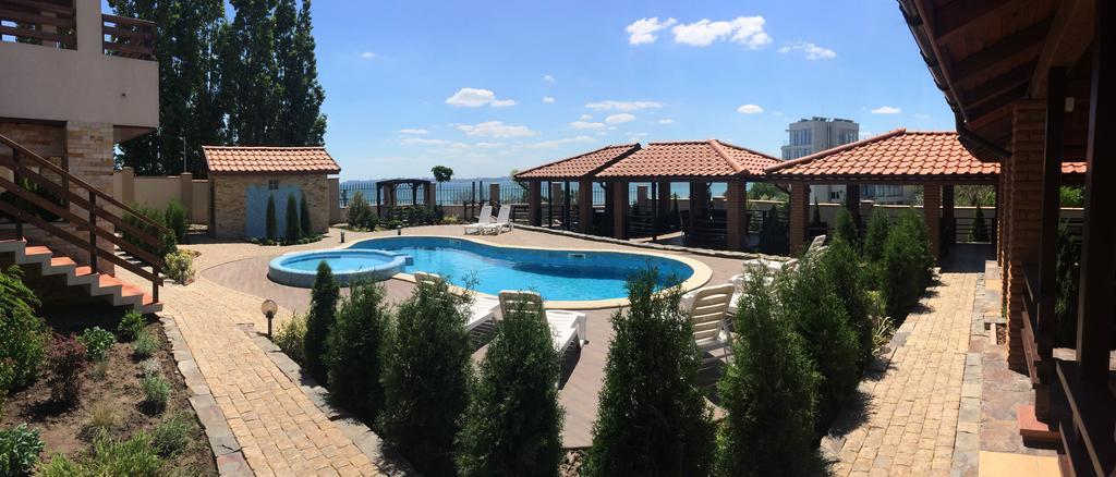 Villa Albizia Oděsa Exteriér fotografie